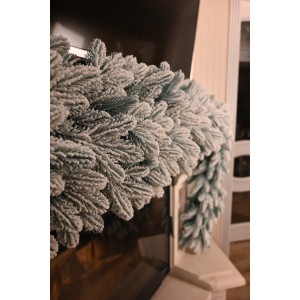 Ghirlandă artificială verde-argintie cu zăpadă 3D 'Snowman'